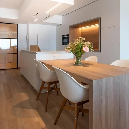 Apartment Luxurious With Stunning Sea View *